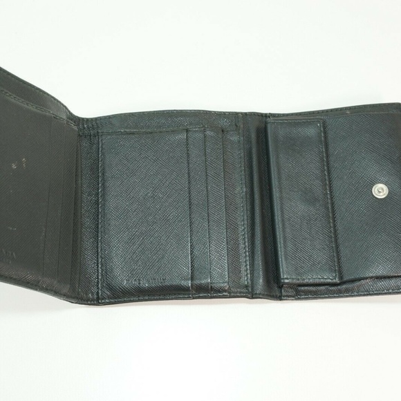{Sold} PRADA Black Saffiano Leather Tri-Fold Small - Picture 3 of 5